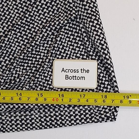 Coldwater Creek Women's sz L/14 Sleeveless Drape Neck Black & White Rushed Top - Picture 13 of 16